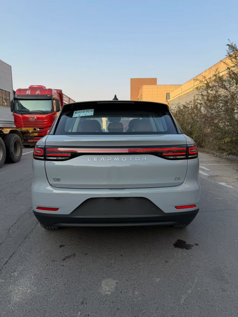 宿迁25年零跑汽车C119