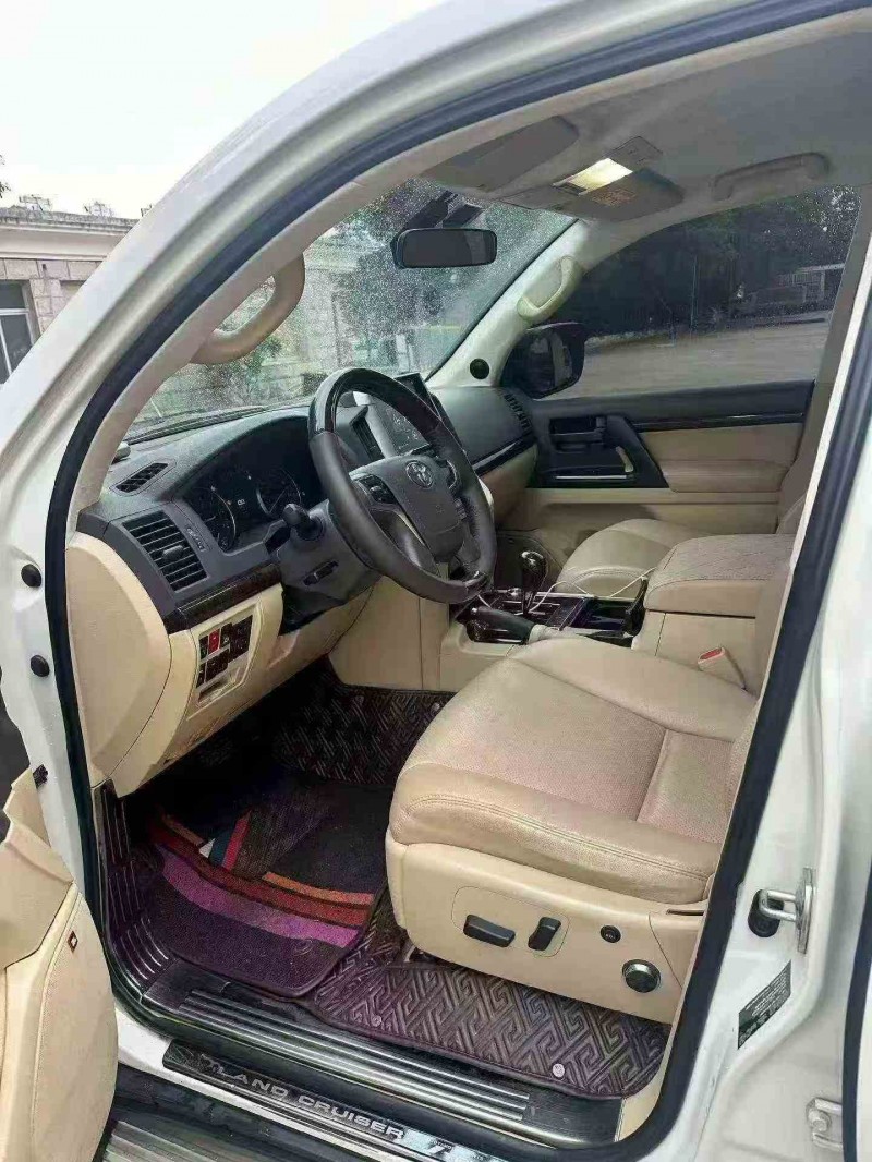 泉州16年丰田兰德酷路泽5