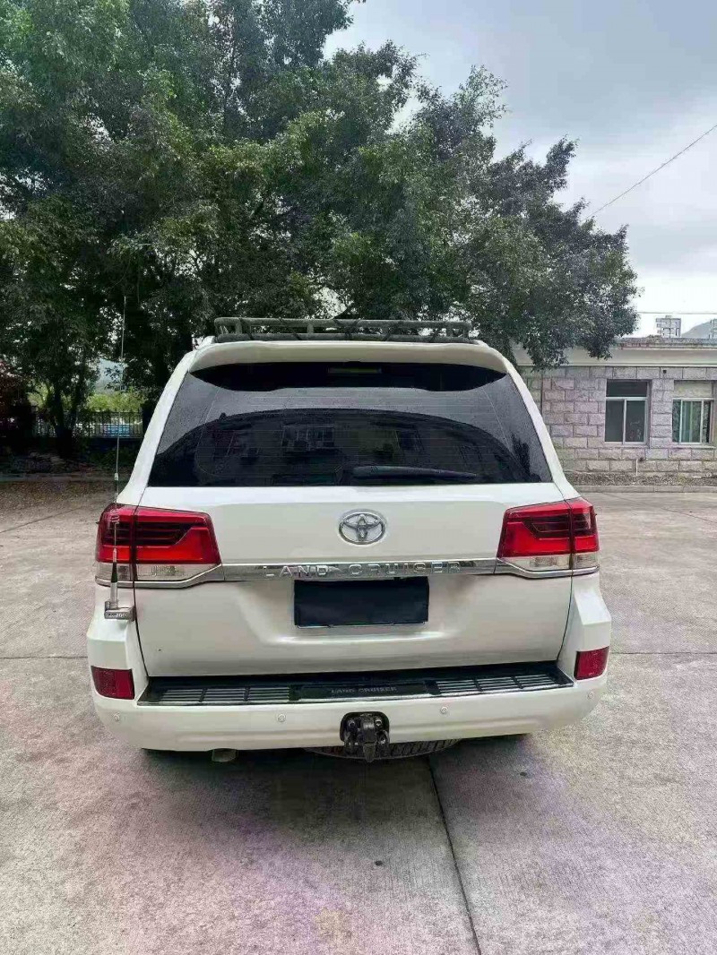 泉州16年丰田兰德酷路泽9