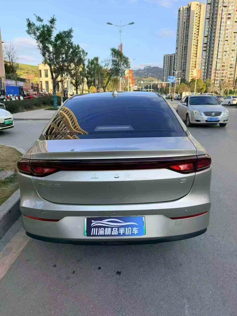 广元23年传祺埃安S9