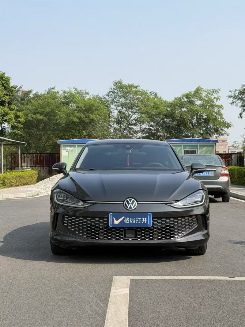 东莞25年大众凌渡1