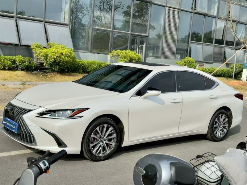 东莞22年雷克萨斯ES3