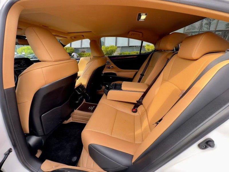 东莞22年雷克萨斯ES5