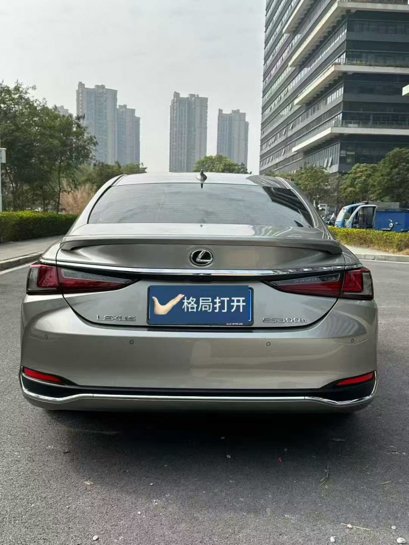 东莞23年雷克萨斯ES9
