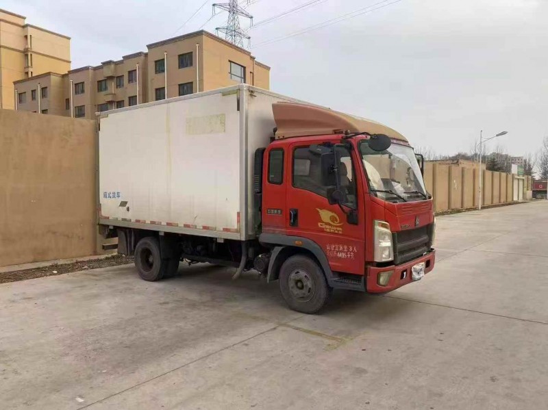 潍坊18年卡车系列重汽豪沃3