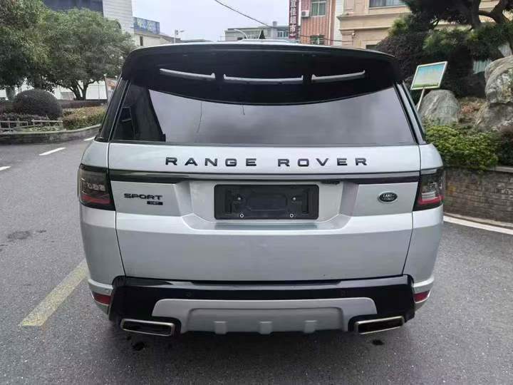 湖州22年路虎揽胜运动9