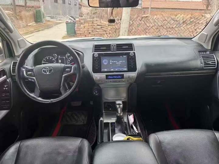 青岛18年丰田普拉多6