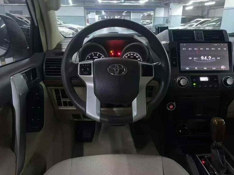 深圳18年丰田普拉多3