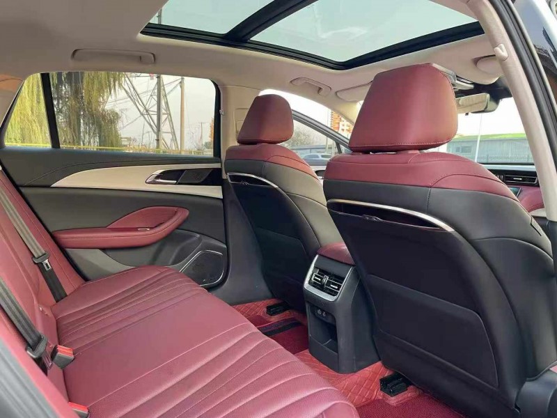 徐州25年红旗H57