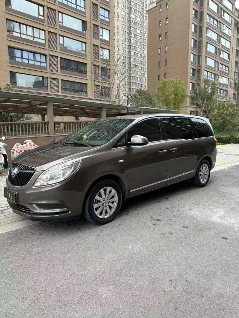 徐州18年别克GL83