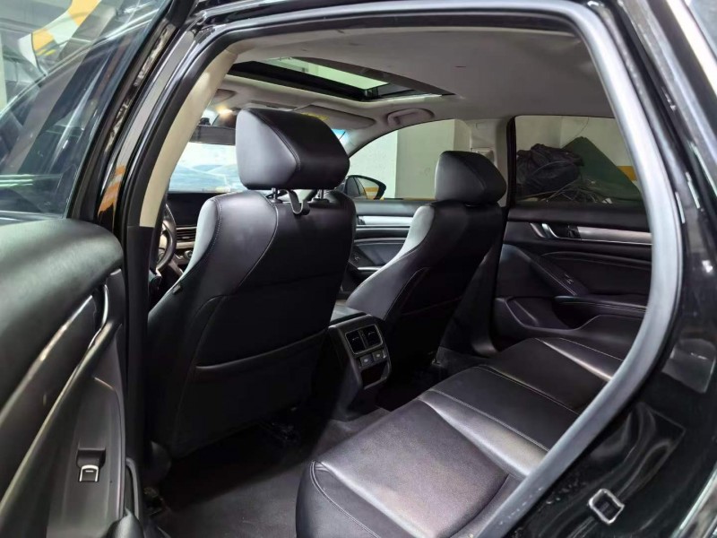 济宁23年本田雅阁3