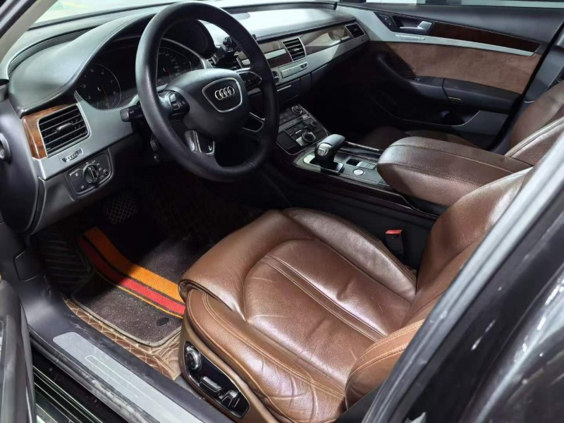 济宁14年奥迪A8L2