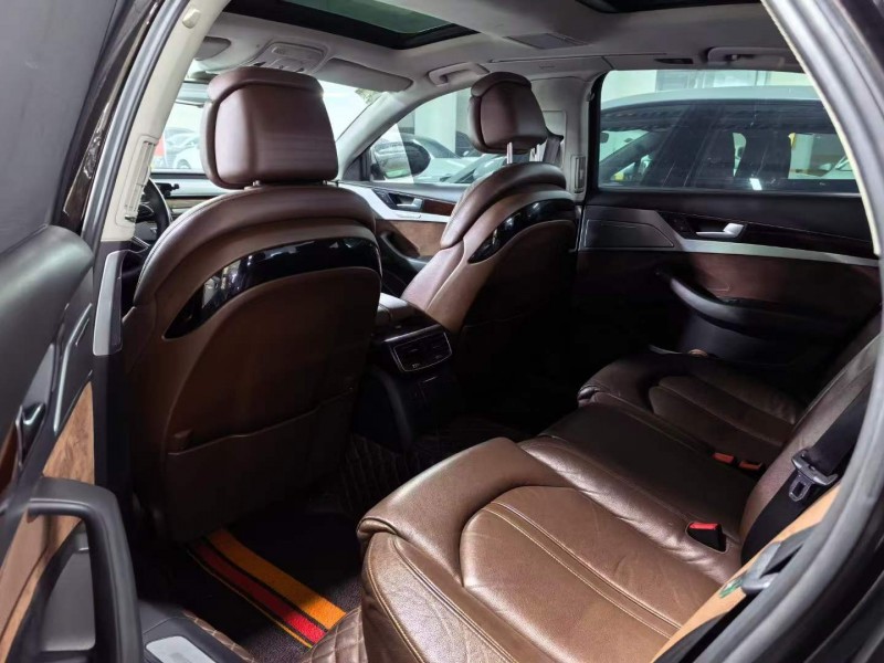 济宁14年奥迪A8L3