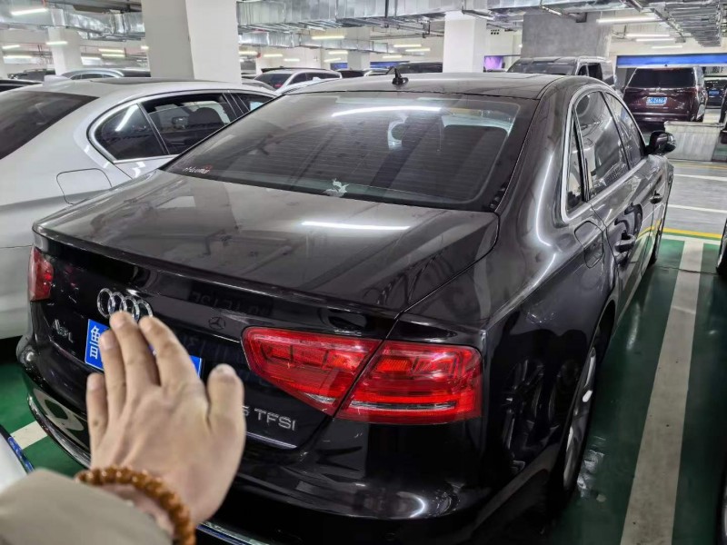 济宁14年奥迪A8L4