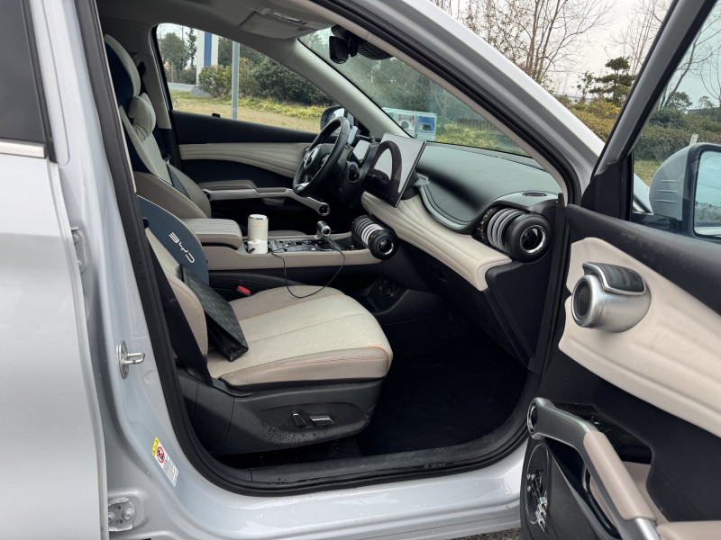 盐城23年比亚迪元9