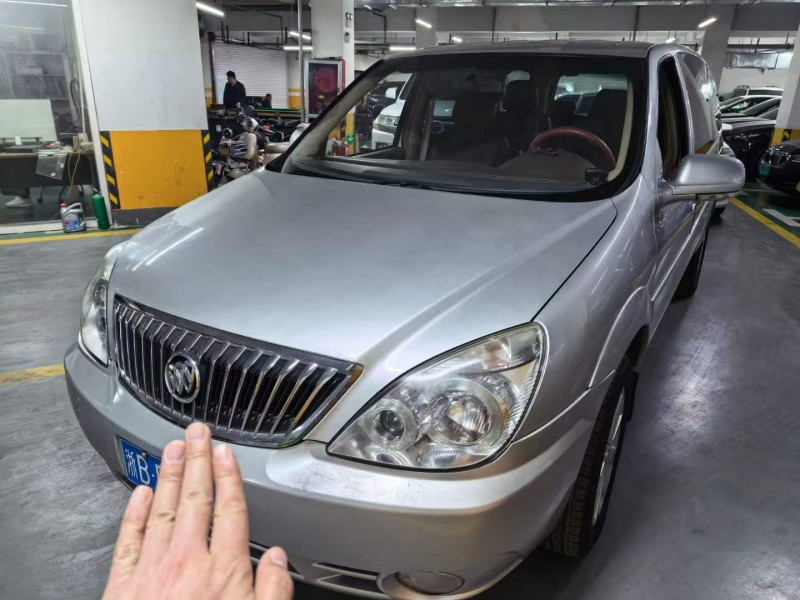 东莞17年别克GL81