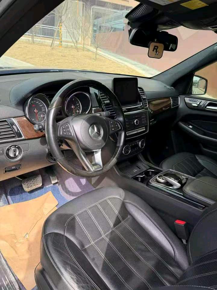 黔东南19年奔驰GLS3