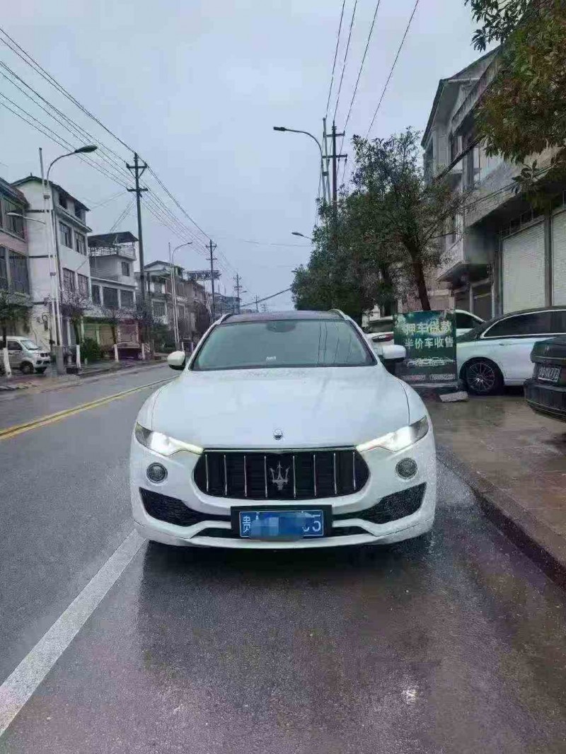 铜仁18年玛莎拉蒂Levante1