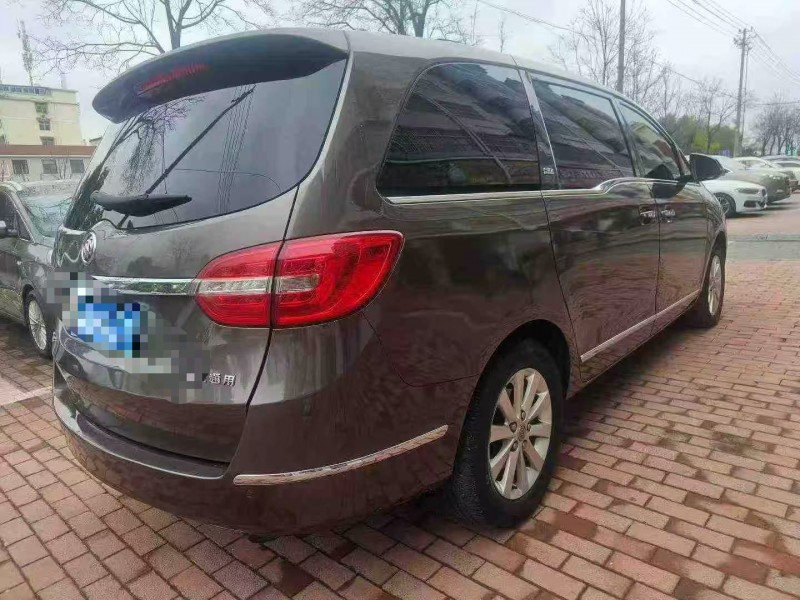 合肥17年别克GL87