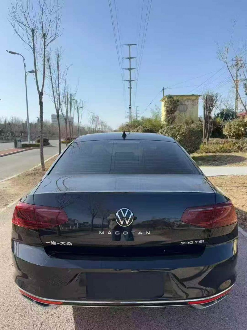 济宁23年大众迈腾8