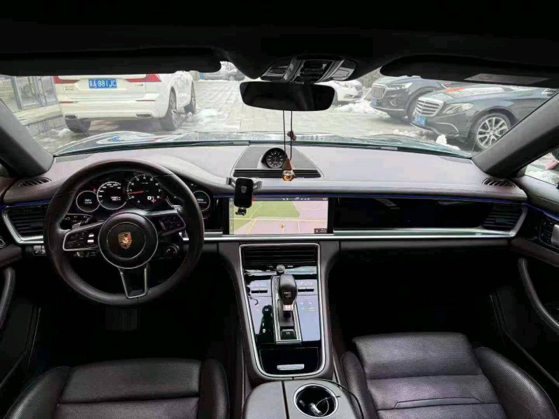 石家庄19年保时捷帕拉梅拉8