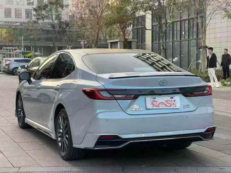 佛山24年丰田凯美瑞8