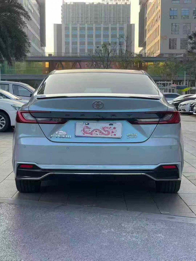 佛山24年丰田凯美瑞9