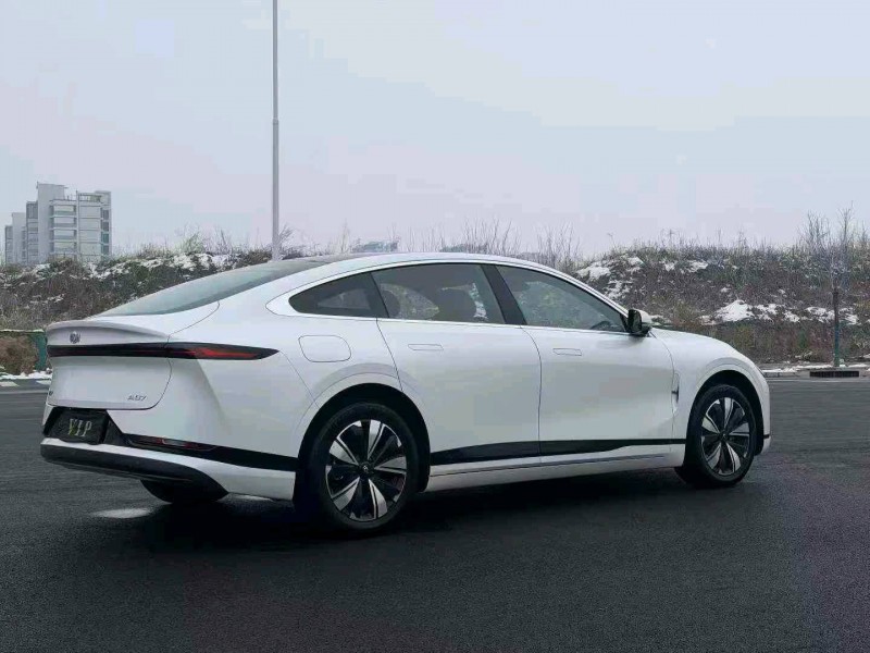 石家庄25年长安汽车启源4