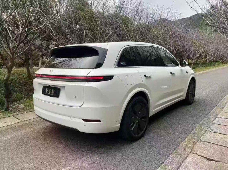 嘉兴24年理想L77