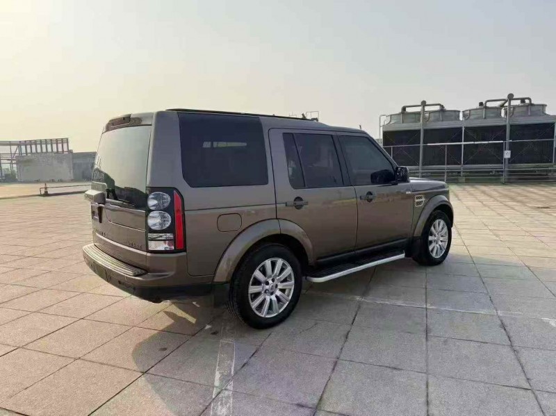 保定12年路虎发现8