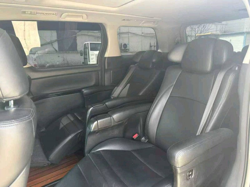 枣庄14年丰田埃尔法4