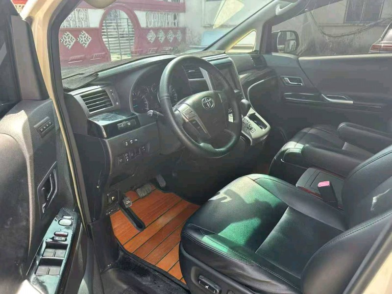 枣庄14年丰田埃尔法6