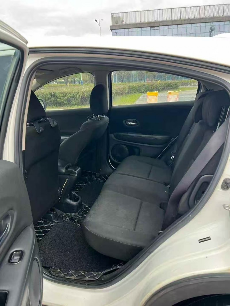 贺州18年本田缤智5