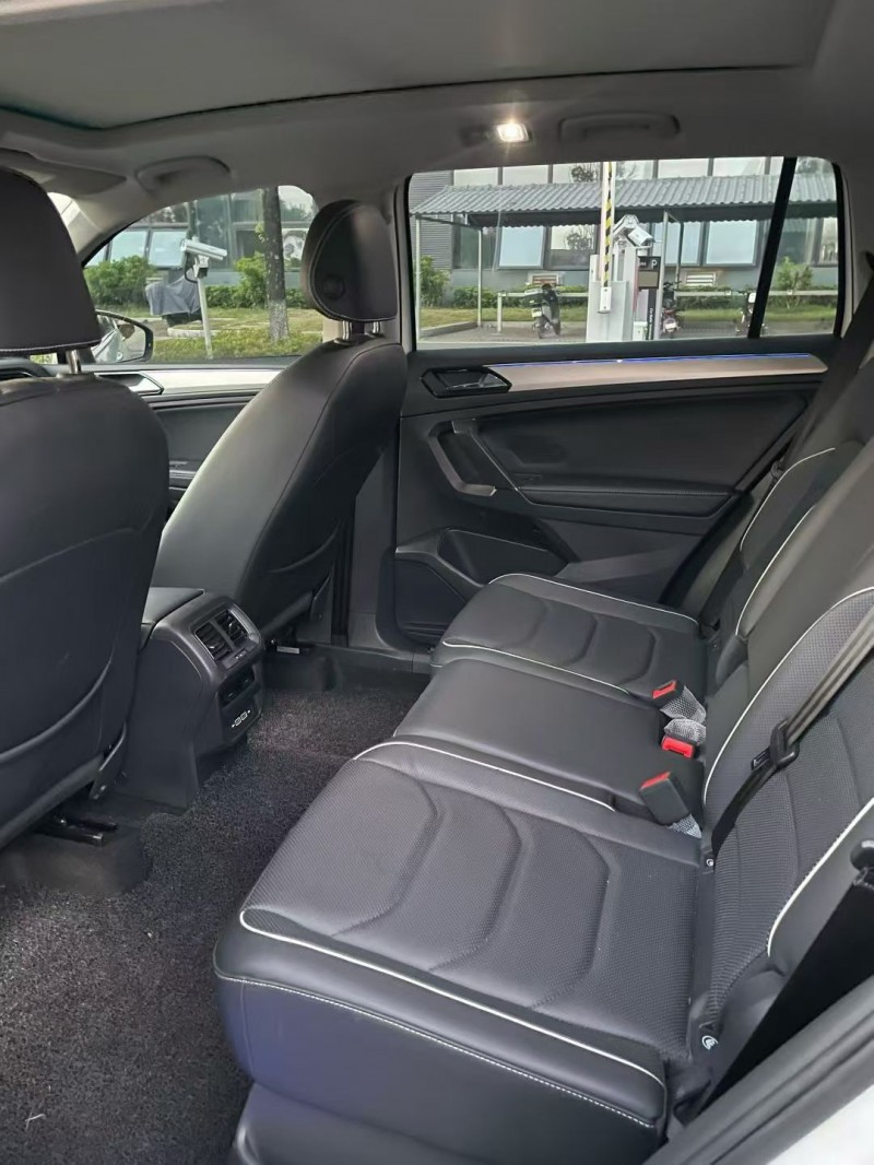 东莞21年大众途观5