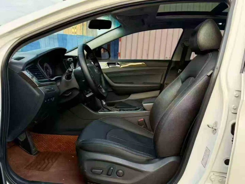 泉州20年现代索纳塔4