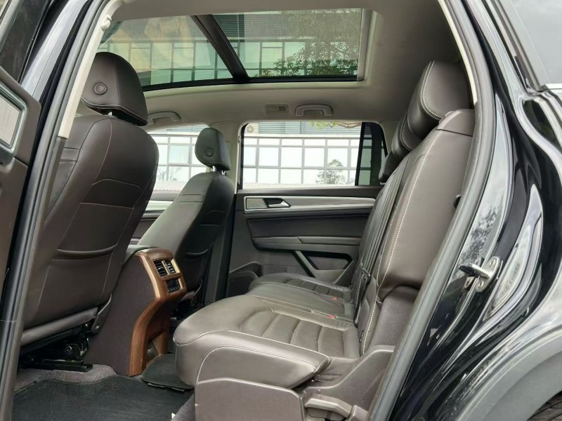 东莞20年大众途昂4