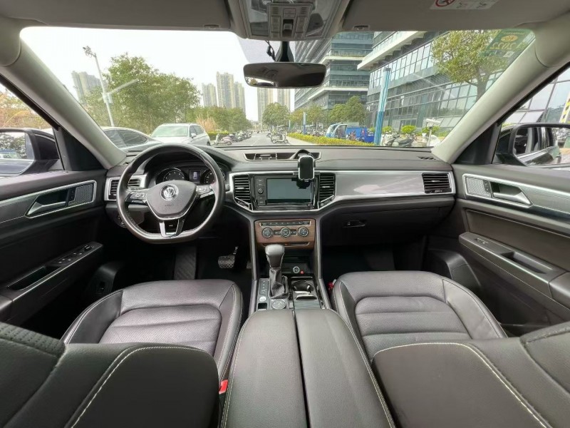 东莞20年大众途昂6