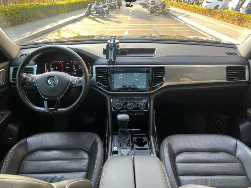 东莞20年大众途昂6