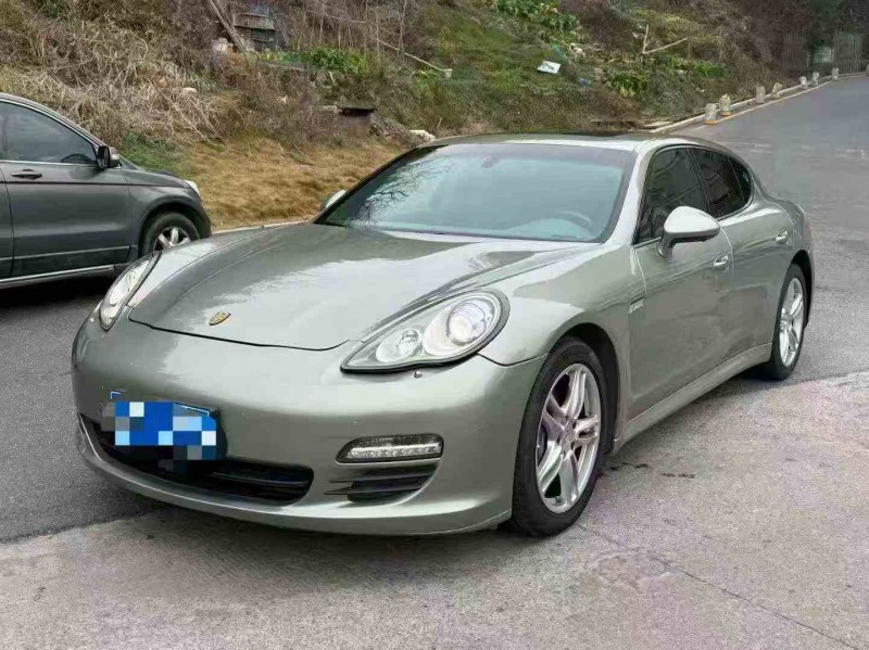 南平13年保时捷帕拉梅拉3