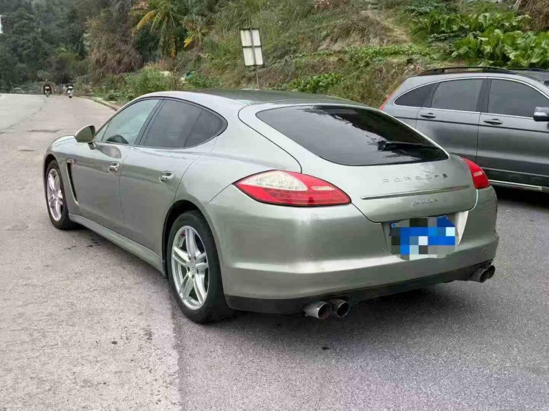 南平13年保时捷帕拉梅拉7