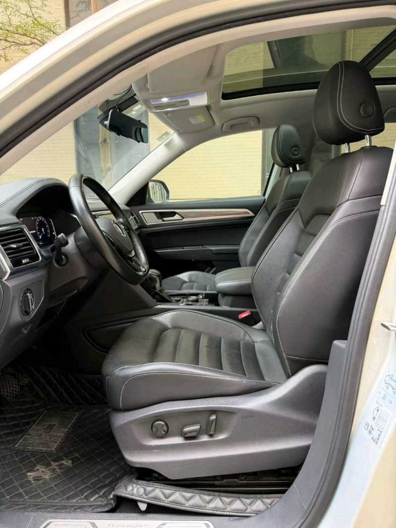 东莞20年大众途昂6