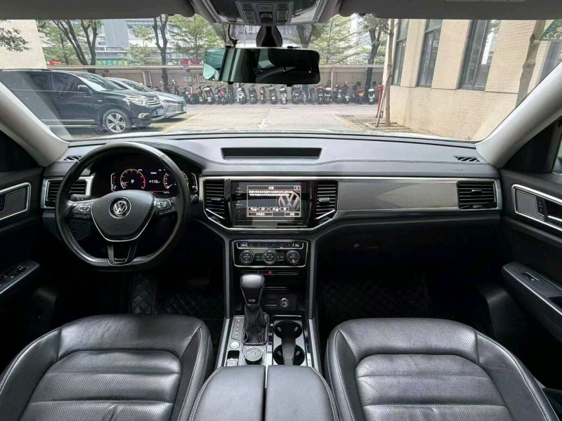 东莞20年大众途昂8