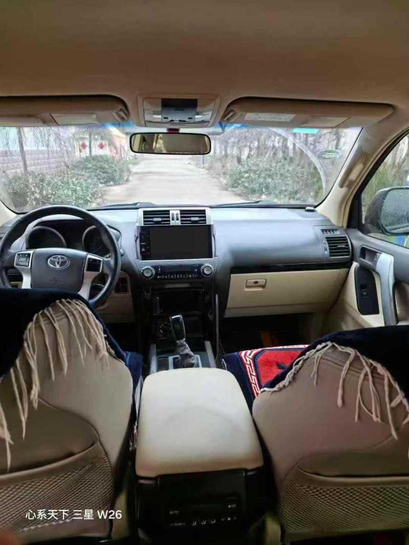 济宁14年丰田普拉多6