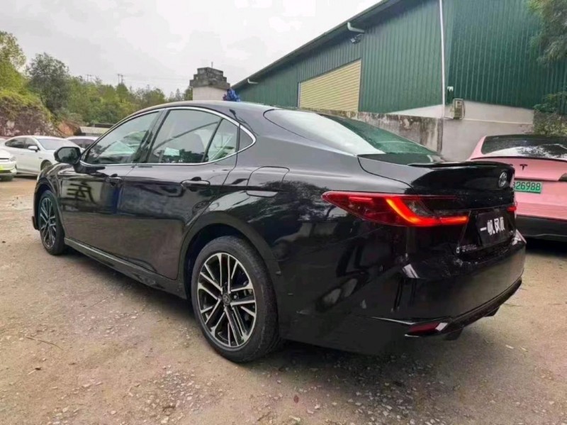 河源25年丰田凯美瑞9