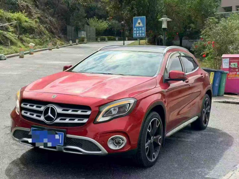 三明17年奔驰GLA2