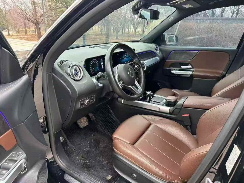 济宁22年奔驰GLB4