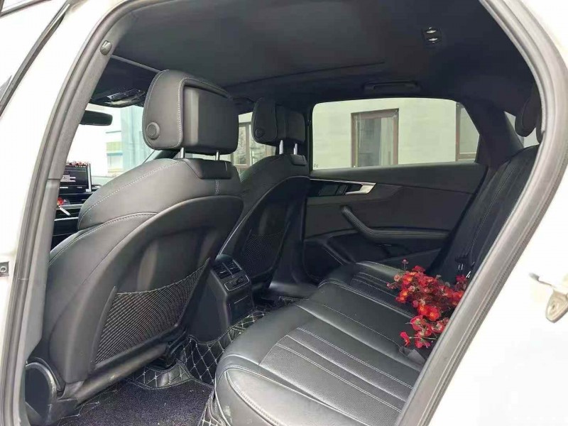 济宁23年奥迪A4L4