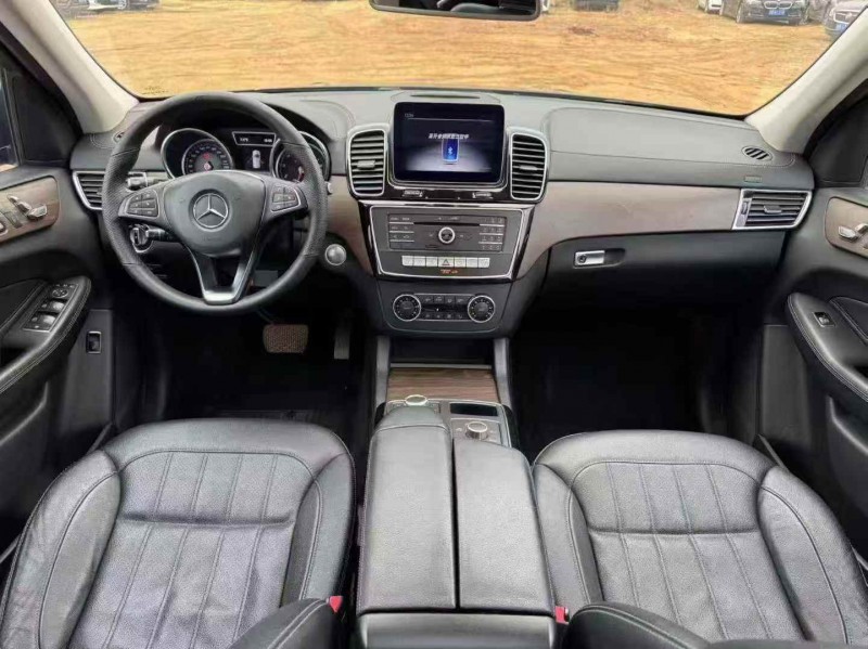 淄博18年奔驰GLE5