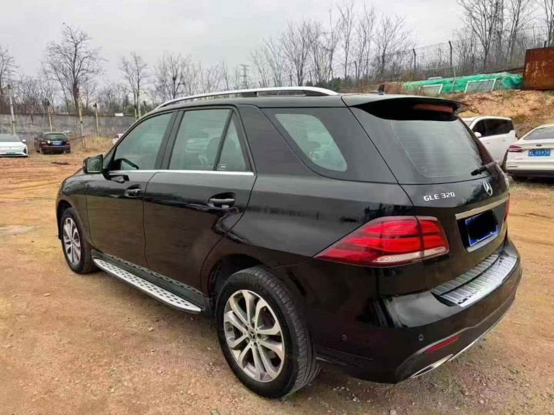 淄博18年奔驰GLE9