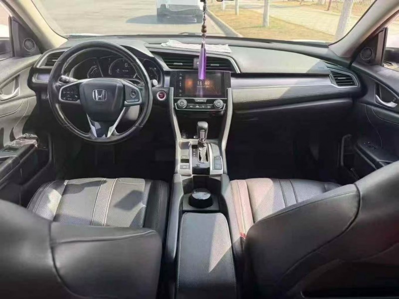 武汉18年本田思域4